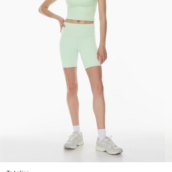 Aritzia TNA Biker Shorts - Picture 4 of 5
